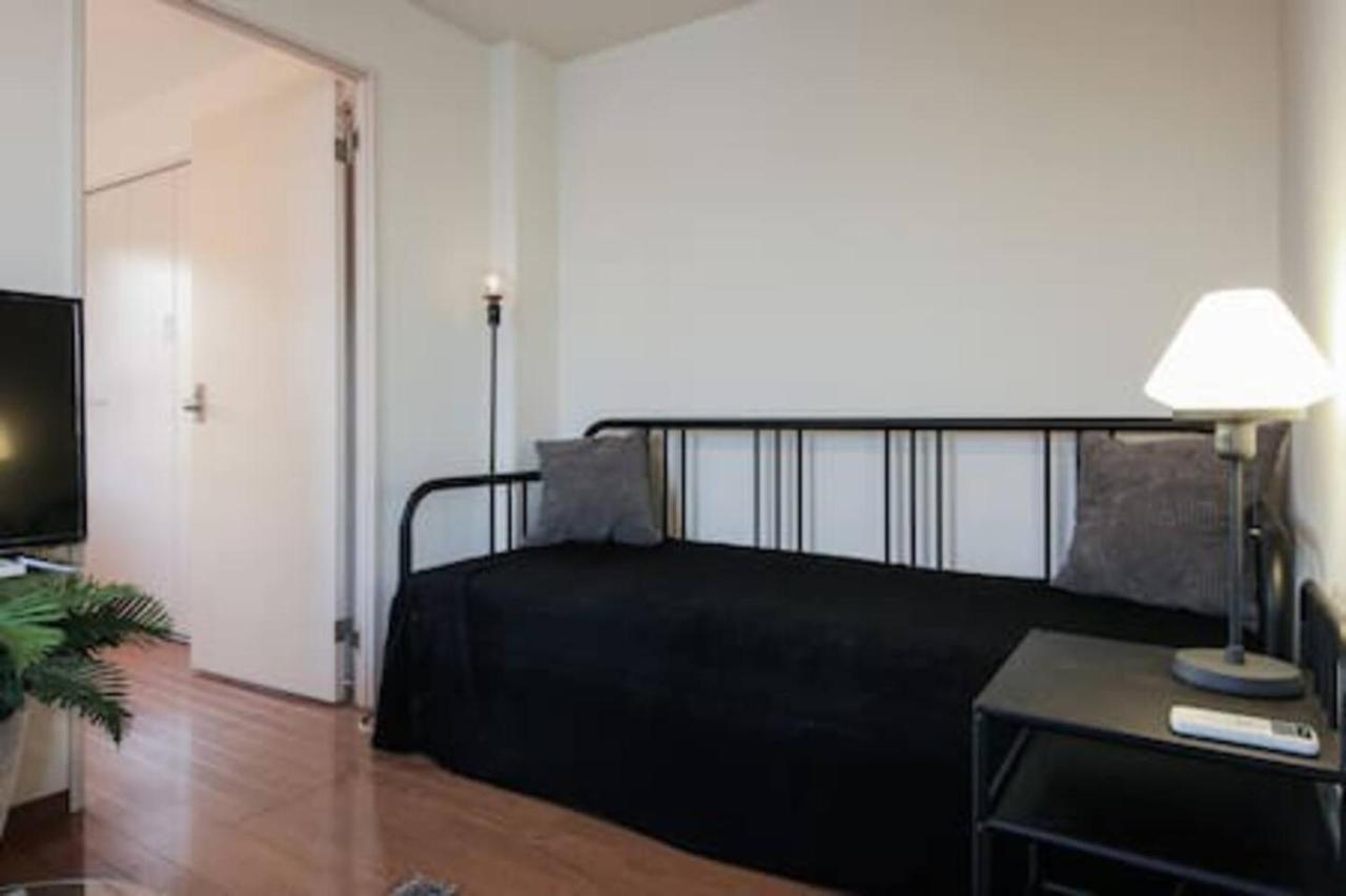 Ferienwohnung Sengoku Eki-Mae Bldg 401 Präfektur Tokio Exterior foto